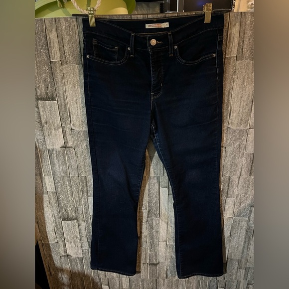 Women's Levi 315 Shaping Bootcut Dark Blue Jeans. - Picture 3 of 4